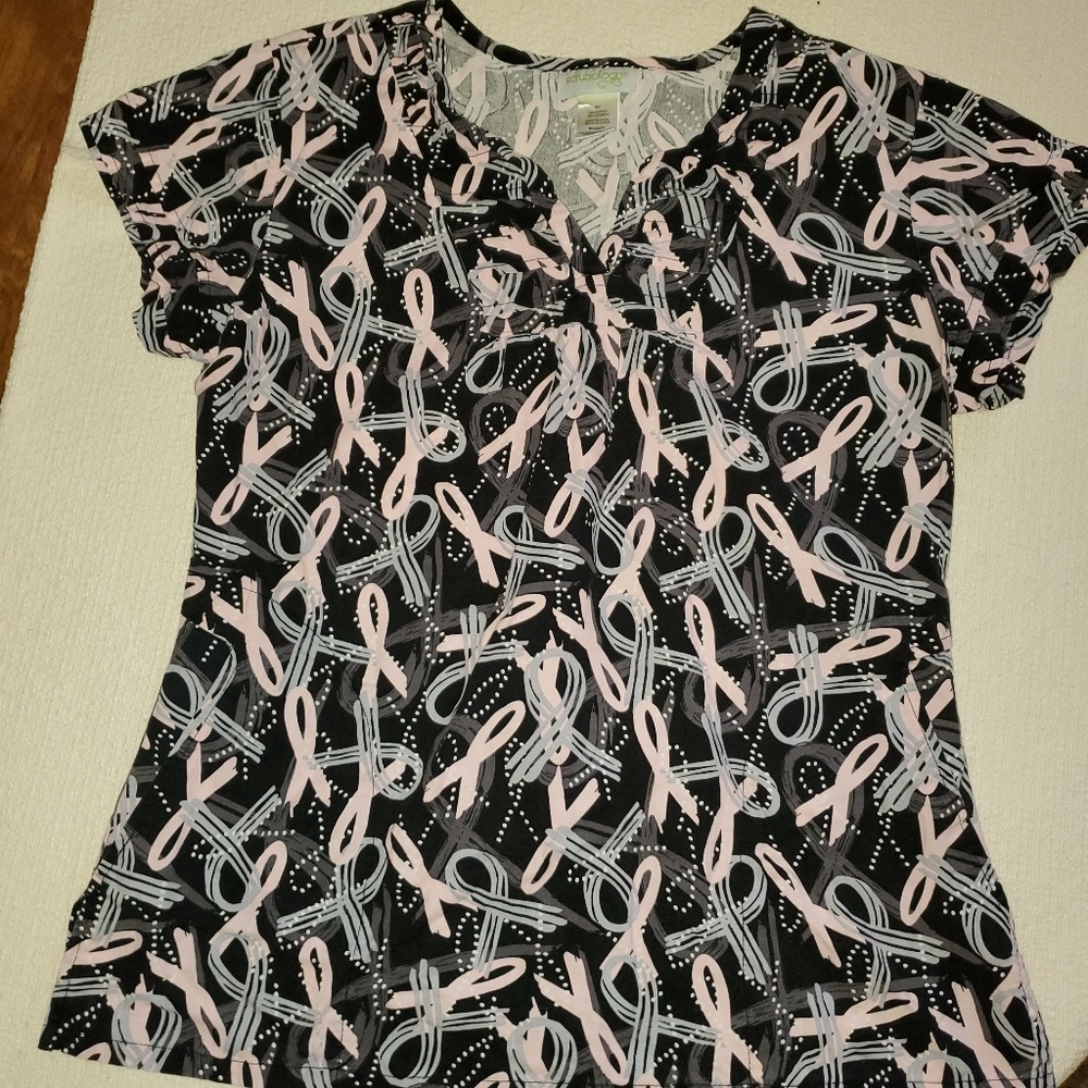 Scrubology scrub top Small